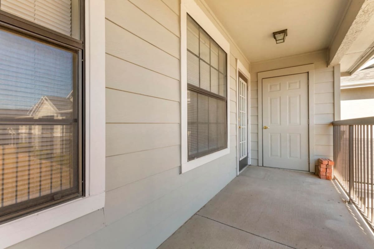 Photos and Video of Park at Rolling Hills Apartments in Desoto , TX